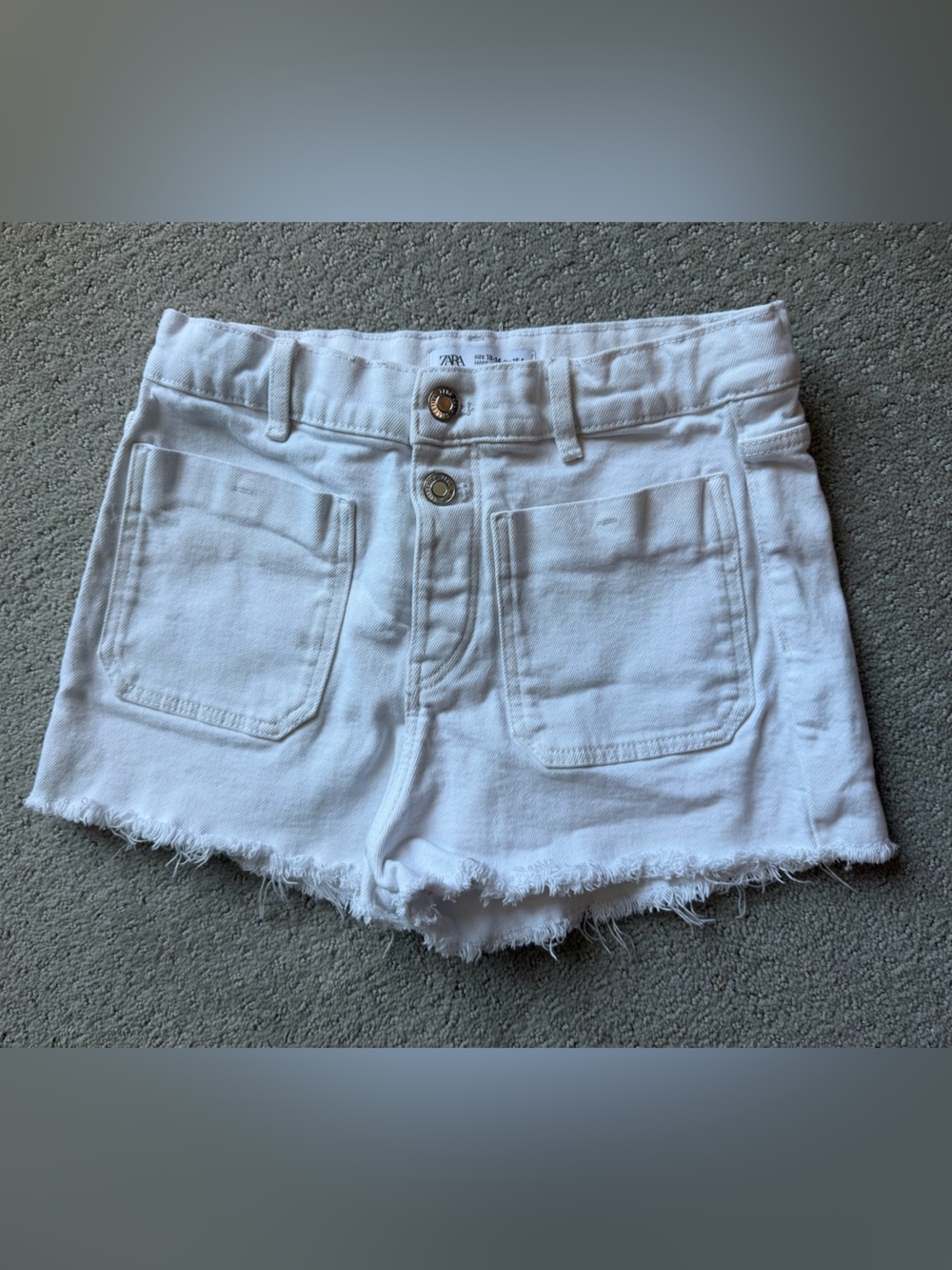 Zara White Frayed Hem Denim Cutoff Shorts